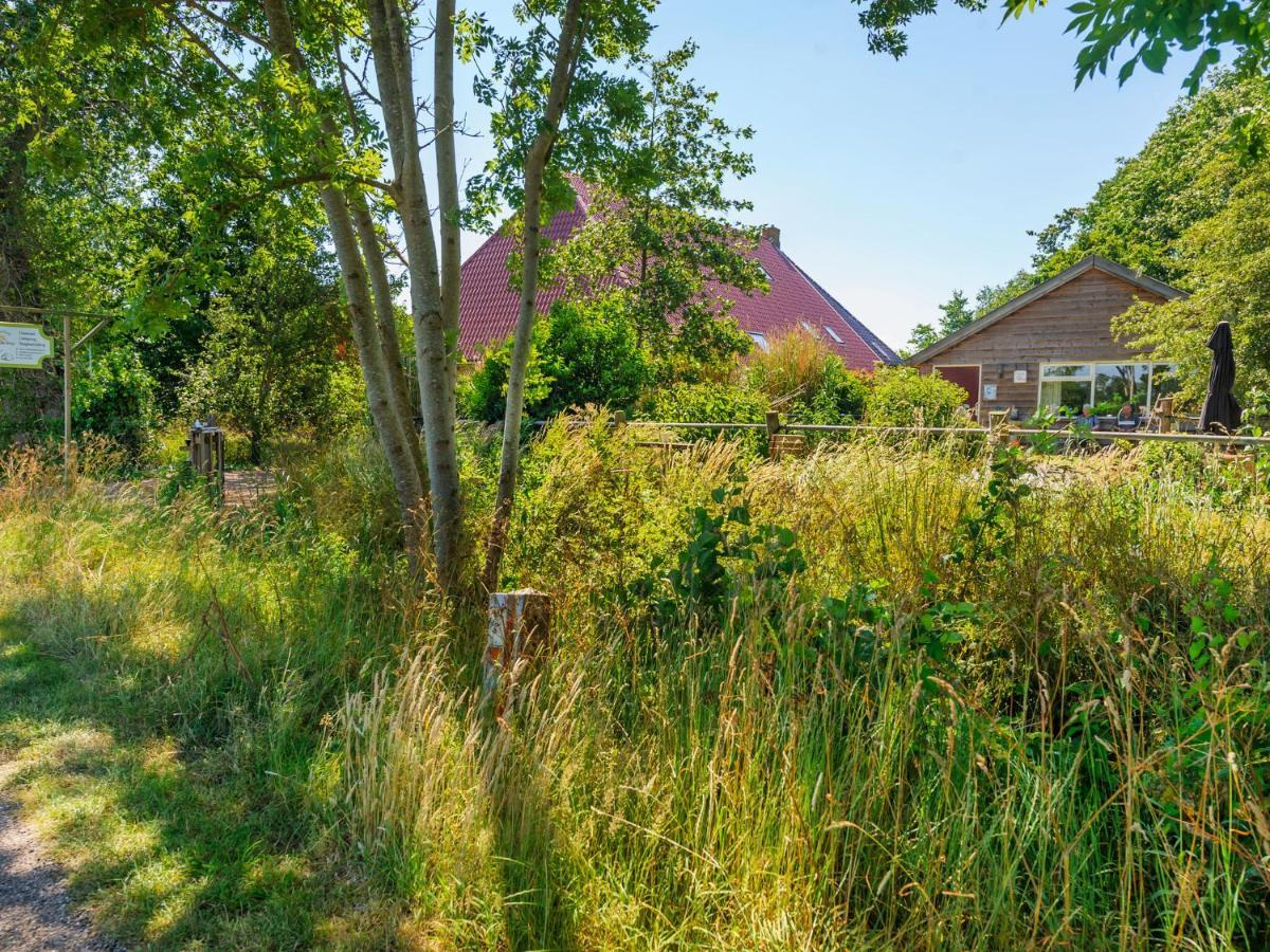 Enticing Holiday Home In Eastermar Near Burgumer Mar Lake Hoogzand 외부 사진