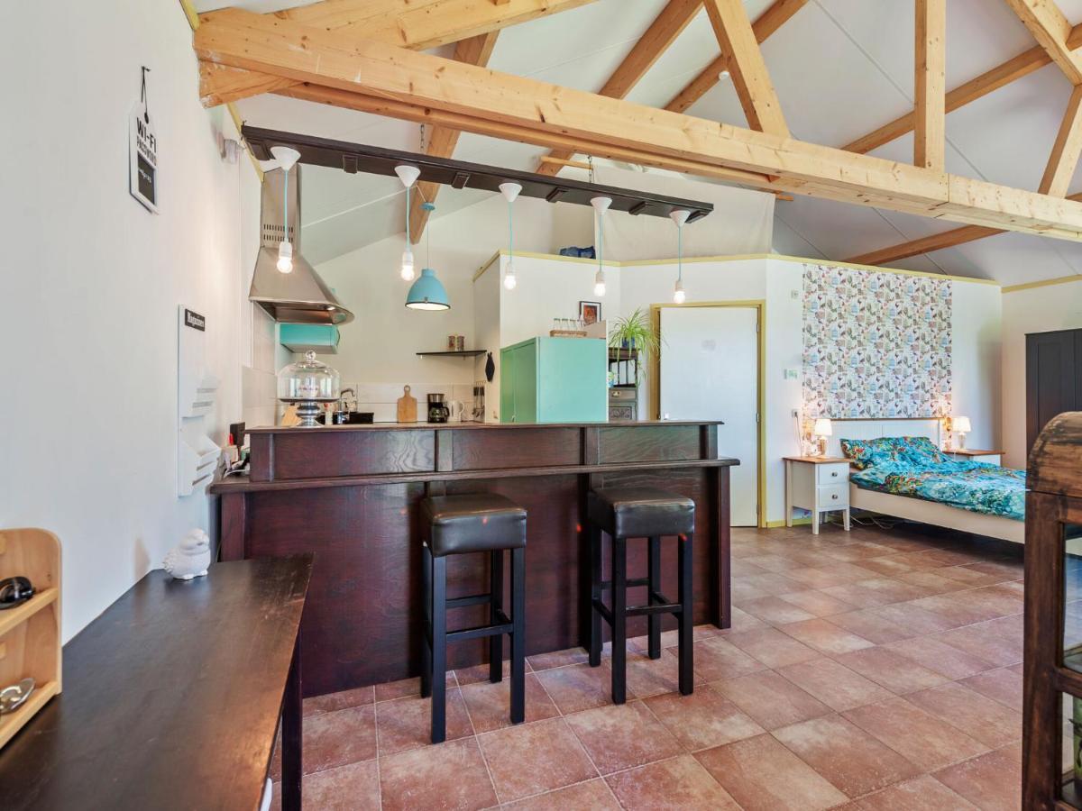 Enticing Holiday Home In Eastermar Near Burgumer Mar Lake Hoogzand 외부 사진